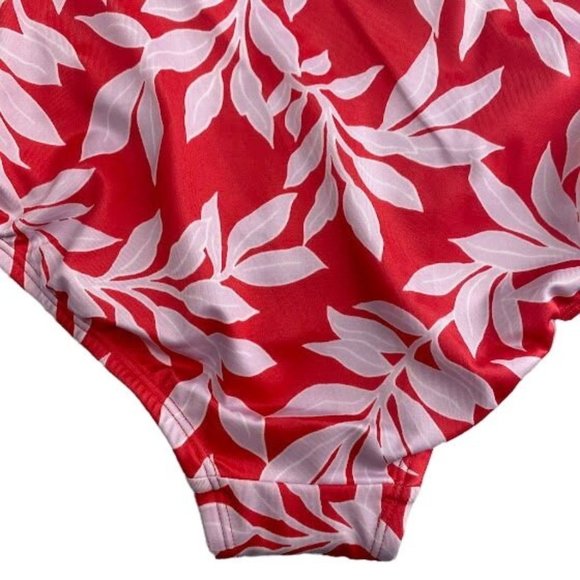 Women's Plus Size Hipster Bikini Bottom Medium Coverage Red Floral 3XL 24W/26W - Picture 9 of 9